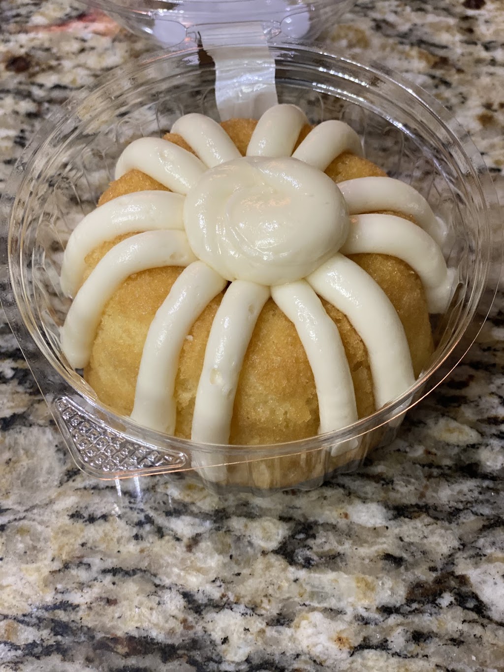 Nothing Bundt Cakes | 285 Ridgewalk Pkwy Suite 104, Woodstock, GA 30188, USA | Phone: (404) 383-0357