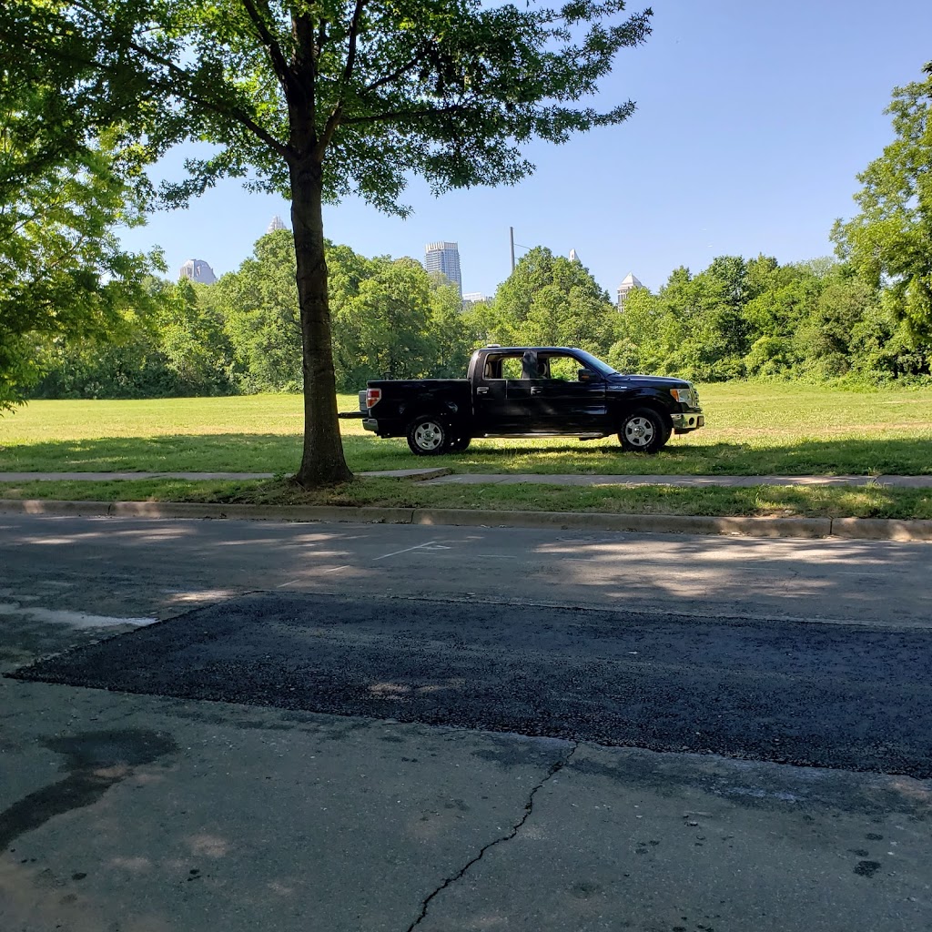 Greenville Park | 1232 Spring St, Charlotte, NC 28206, USA | Phone: (704) 432-4280