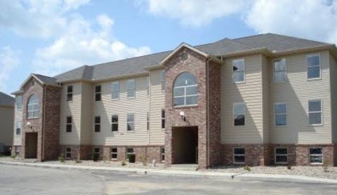 Lakeland Villa Apartments | 200 Kinney Dr, Warsaw, IN 46580, USA | Phone: (574) 566-1709