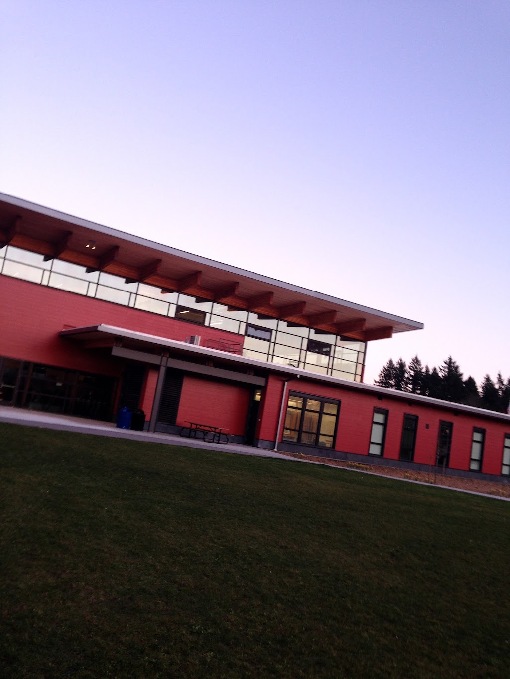 Vashon Island High School | 9600 SW 204th St, Vashon, WA 98070, USA | Phone: (206) 463-9171