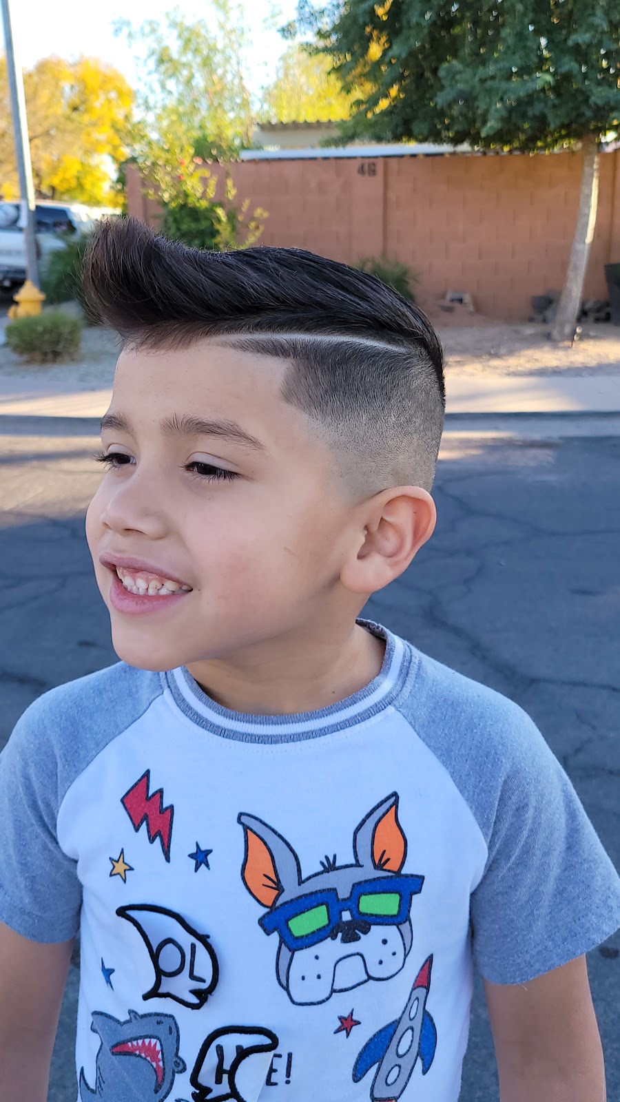 V D Barbershop | 27 S Stapley Dr, Mesa, AZ 85204, USA | Phone: (480) 668-1064