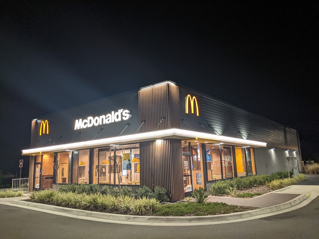 McDonalds | 2900 Halifax Crossing Blvd, Deltona, FL 32725, USA | Phone: (386) 532-1480