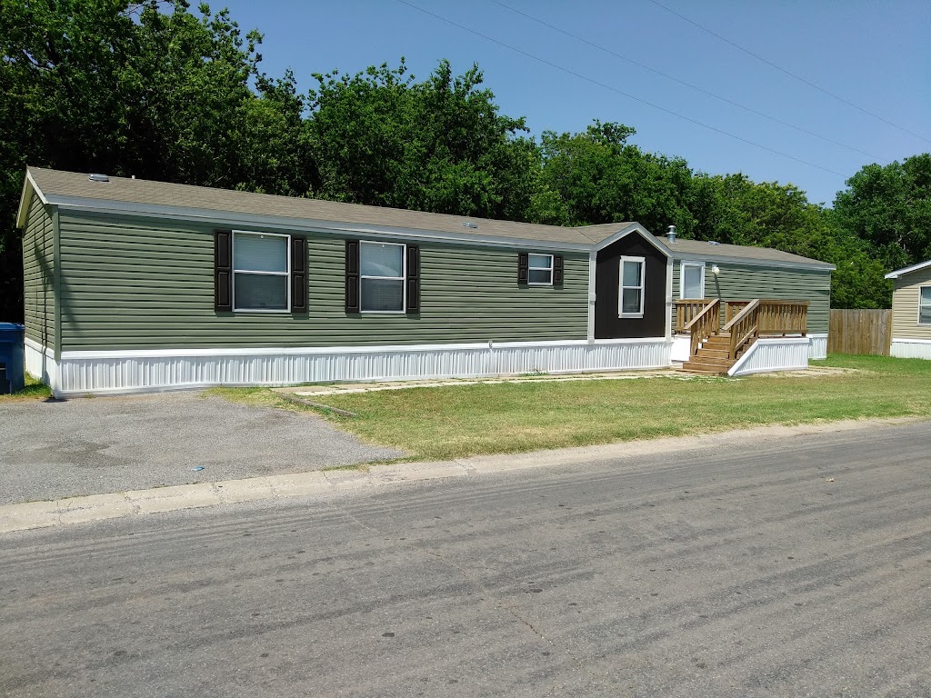 Sunnylane Estates Mobile Home | 17200 S Sunnylane Rd Lot 11, Norman, OK 73071, USA | Phone: (405) 573-7700