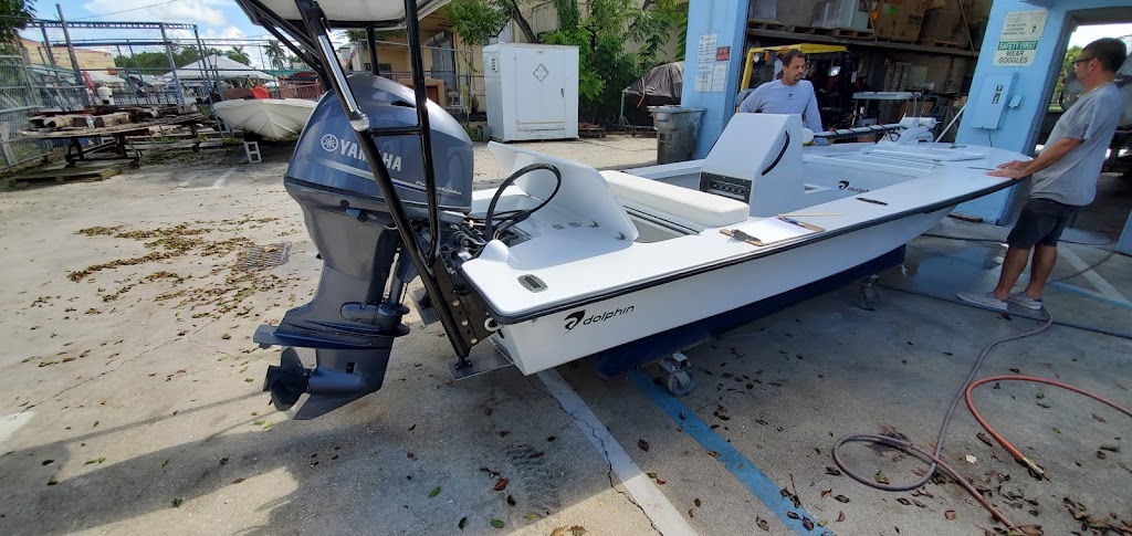 Dolphin Boats | 24601 Packing House Rd, Princeton, FL 33032, USA | Phone: (305) 257-2628