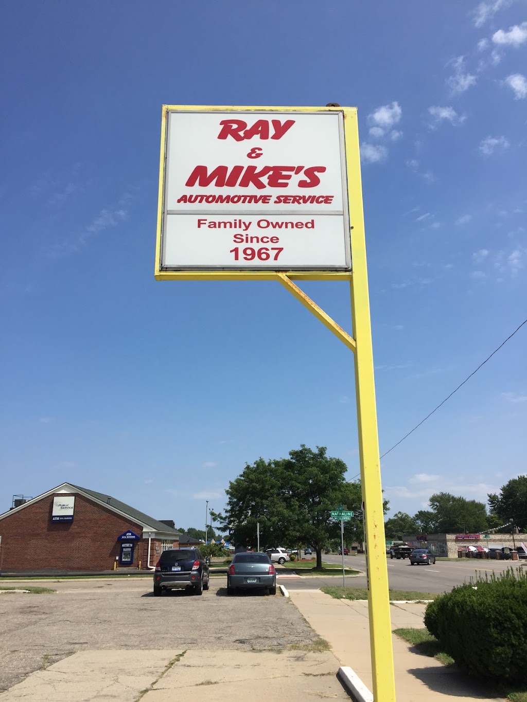 Ray & Mikes Auto Service | 26886 Plymouth Rd, Redford Charter Twp, MI 48239, USA | Phone: (313) 937-2990