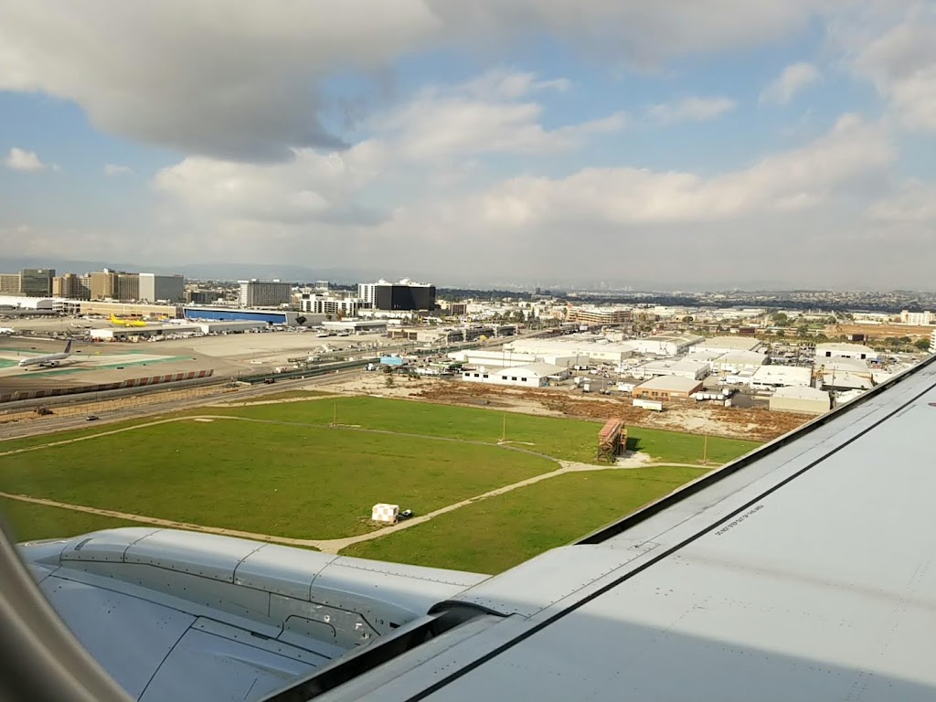 Airport Spectrum LAX Parking | 5757 W Century Blvd, Los Angeles, CA 90045, USA | Phone: (310) 641-0706