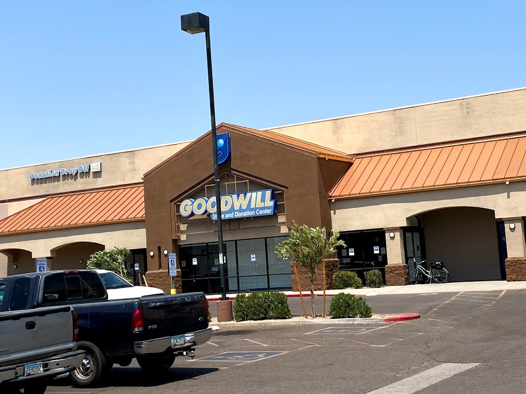 Goodwill | Phoenix, AZ 85033, USA | Phone: (623) 846-4900