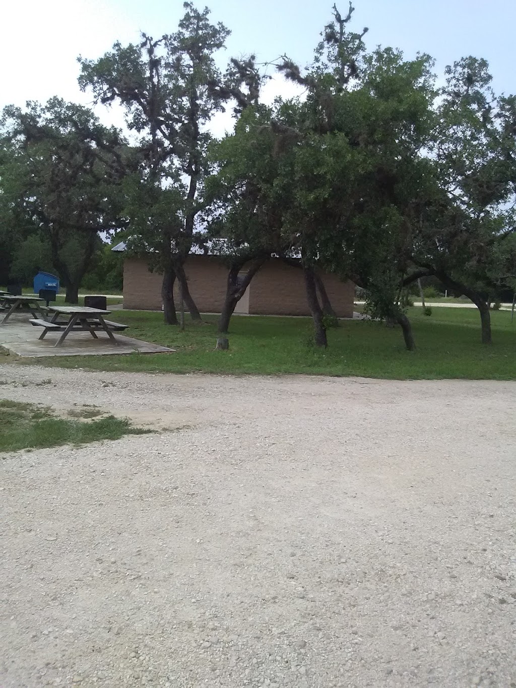 Roadhouse RV Park | 12246 TX-16, Pipe Creek, TX 78063, USA | Phone: (210) 273-5667