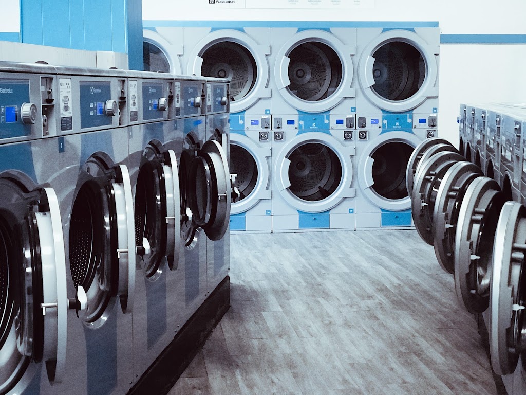 Family Place Laundry | 1990 Perkerson Rd SW, Atlanta, GA 30310, USA | Phone: (404) 228-2986