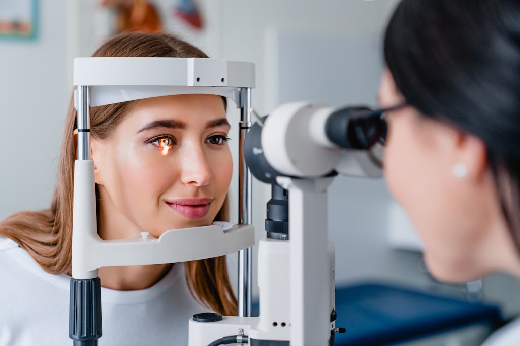 Kulits Eye Care & Surgery | 402 W King St, King, NC 27021, USA | Phone: (336) 529-4304