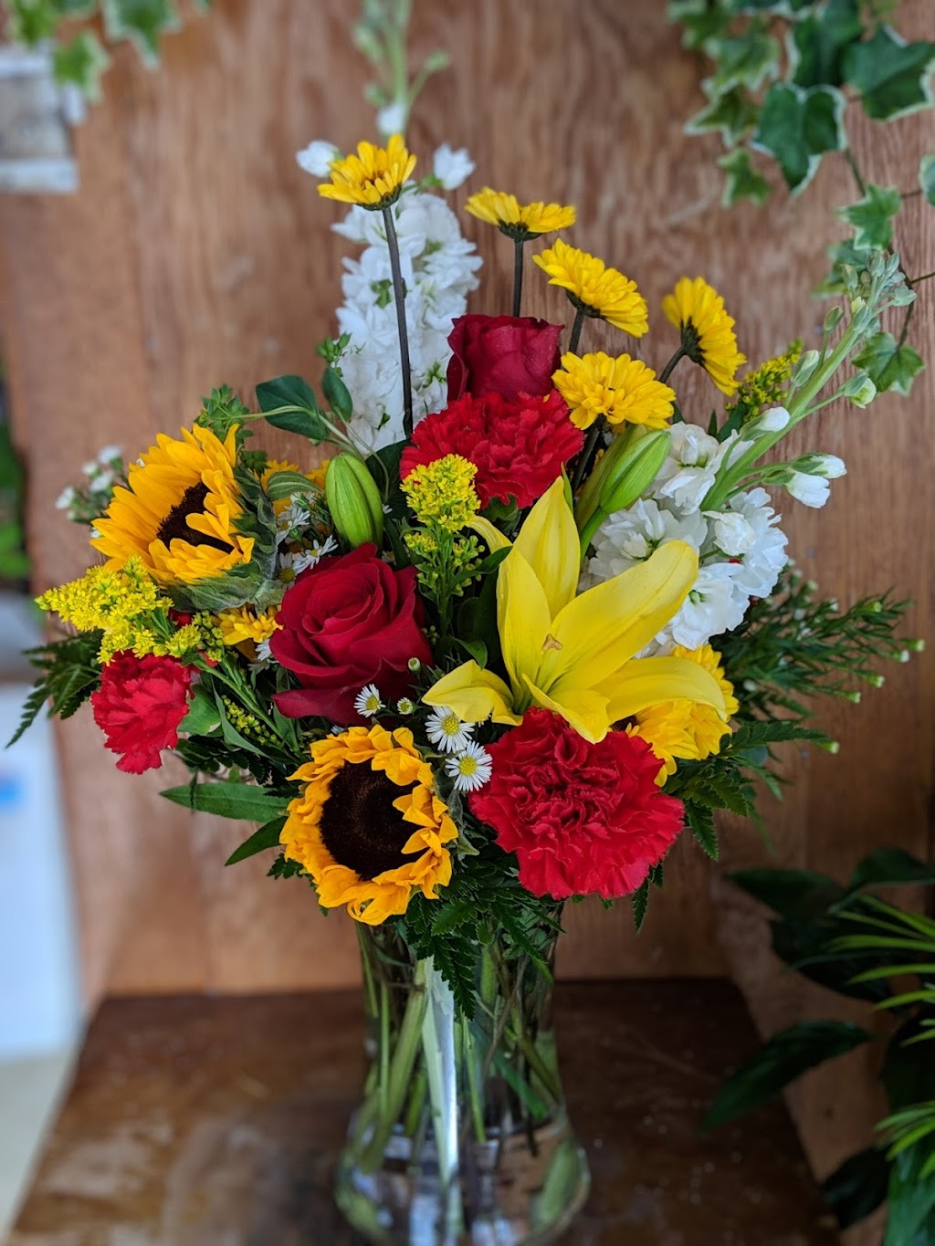 Hawks Florist | 840 Rural Hall-Germanton Rd, Rural Hall, NC 27045, USA | Phone: (336) 969-6551