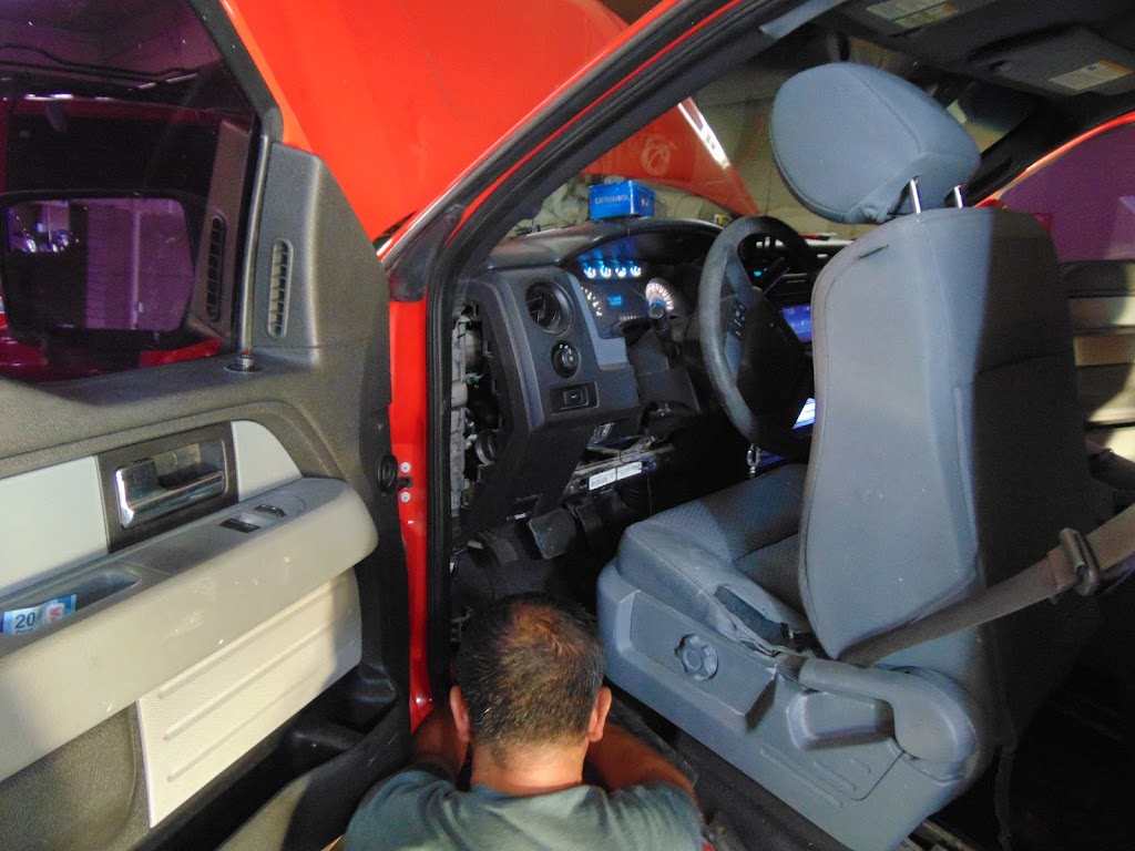 35th Auto Accessories Inc | 2225 N 35th Ave, Phoenix, AZ 85009, USA | Phone: (602) 621-6112