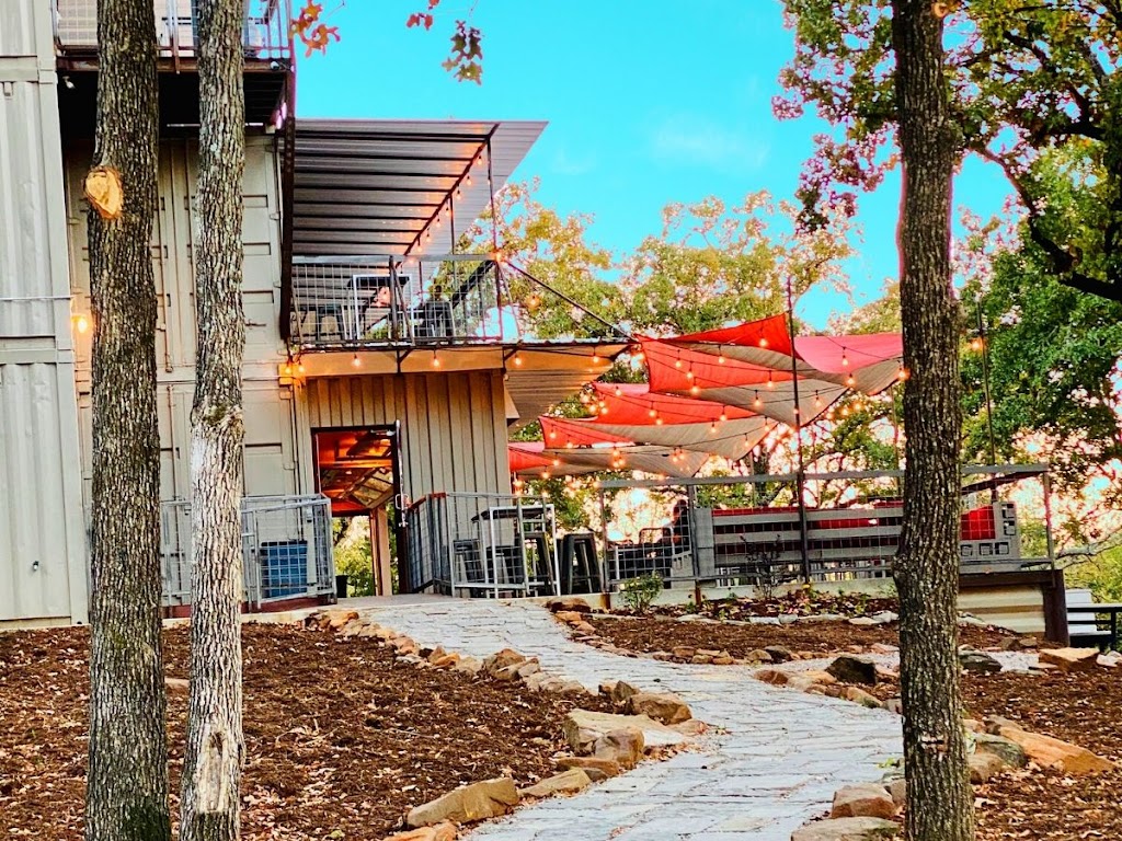 Deschain Cellars and Winery | 8363 US-82, Gainesville, TX 76240, USA | Phone: (940) 202-9011