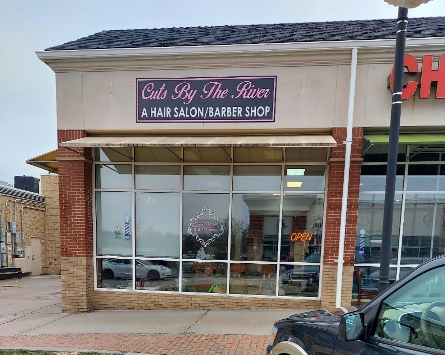 Barbers Plus at Cuts By The River | 6264 Lewis St, Parkville, MO 64152, USA | Phone: (816) 741-5555