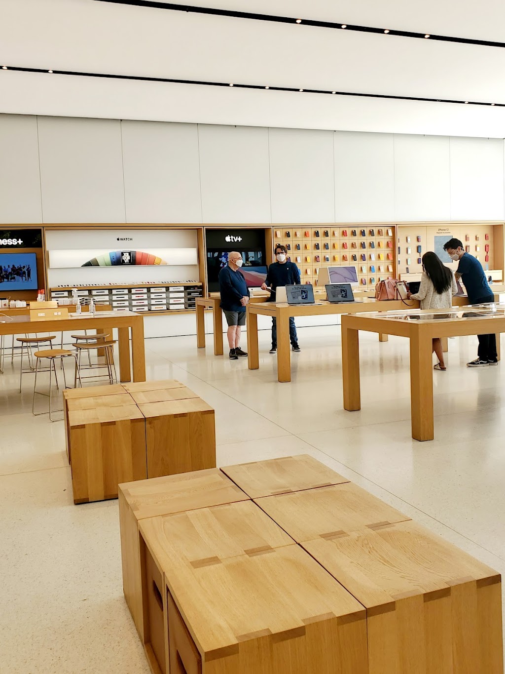 Apple Summit Sierra | 13945 S Virginia St, Reno, NV 89511, USA | Phone: (775) 333-5460