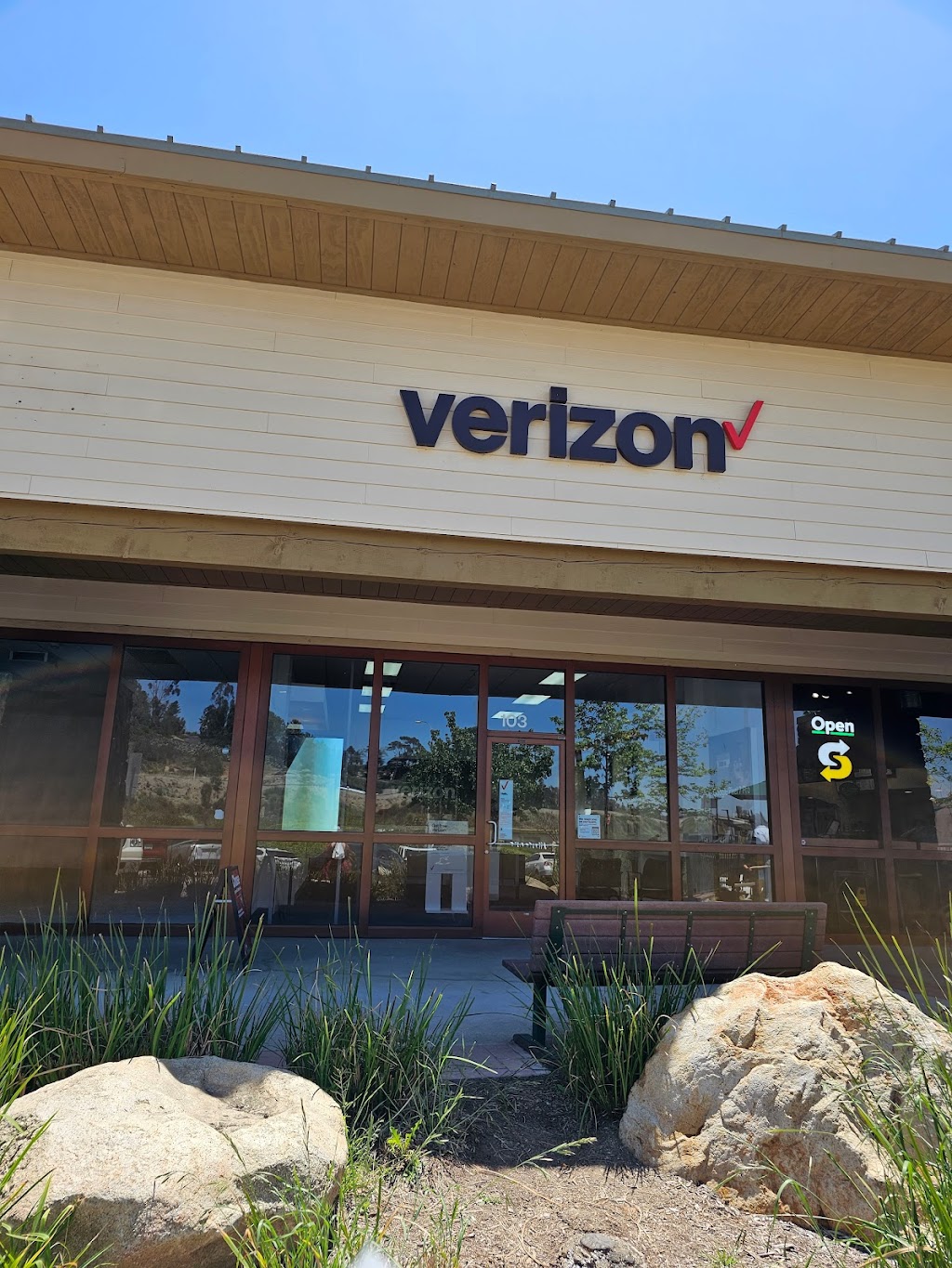 Verizon | 2963 Alpine Blvd Ste 103, Alpine, CA 91901, USA | Phone: (619) 659-8212