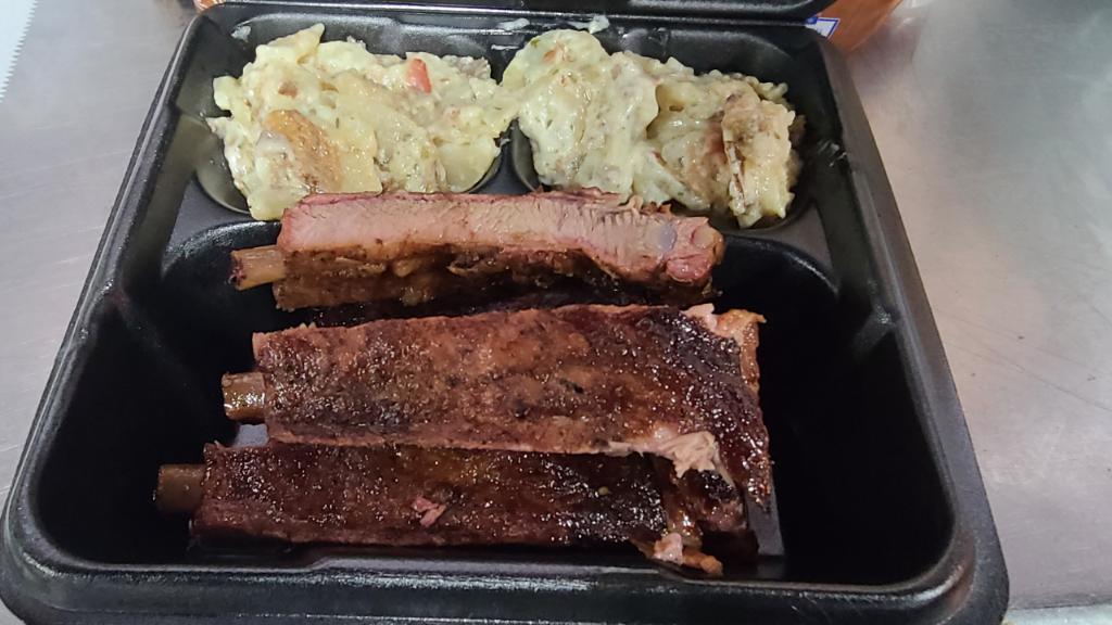 The Ranch House | 1511 W Corpus Christi St, Beeville, TX 78102, USA | Phone: (361) 542-4003