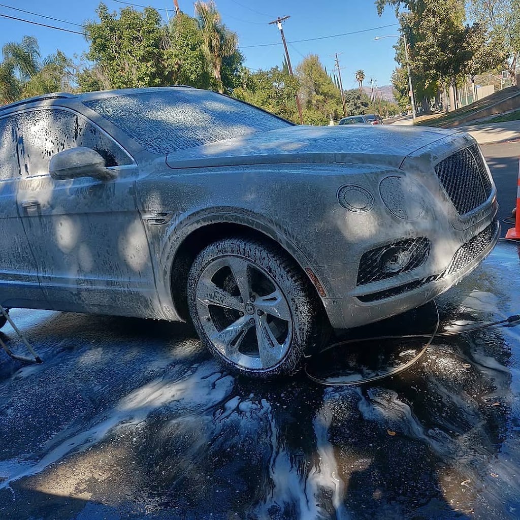 Molina mobil car wash | 7736 Corbin Ave, Reseda, CA 91335, USA | Phone: (818) 290-1837