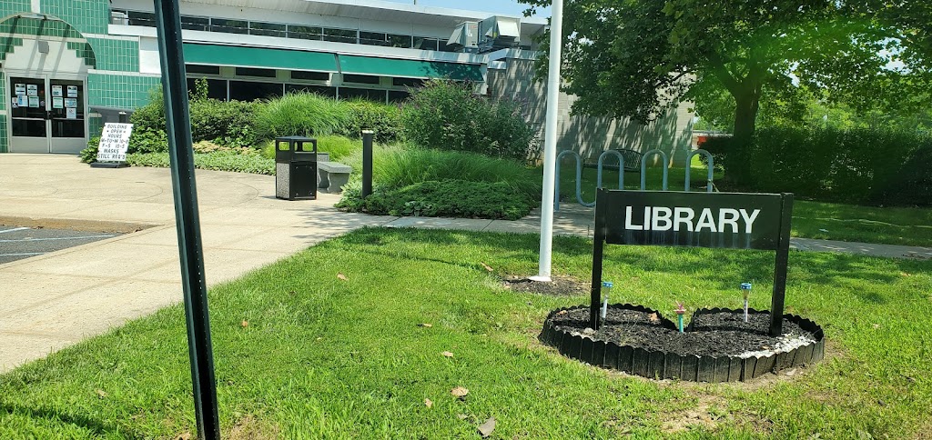 Mercer County Library: Robbinsville Branch | 42 Robbinsville Allentown Rd, Robbinsville Twp, NJ 08691, USA | Phone: (609) 259-2150