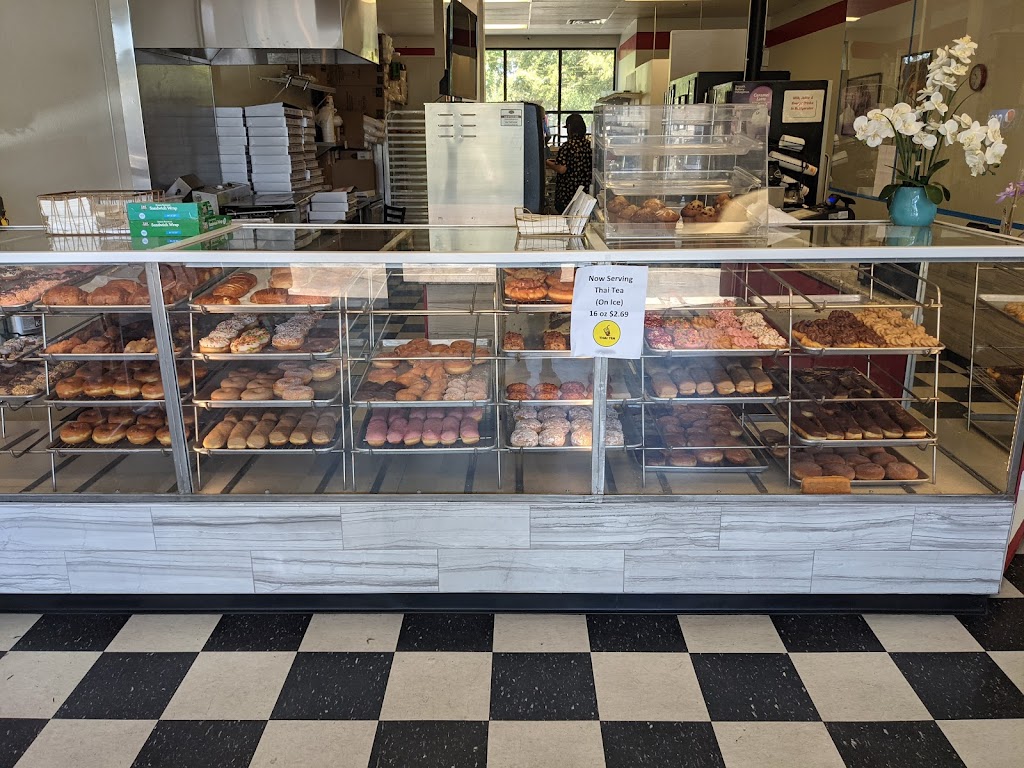 Donut Factory | 3100 N Demaree St, Visalia, CA 93291, USA | Phone: (559) 627-4656