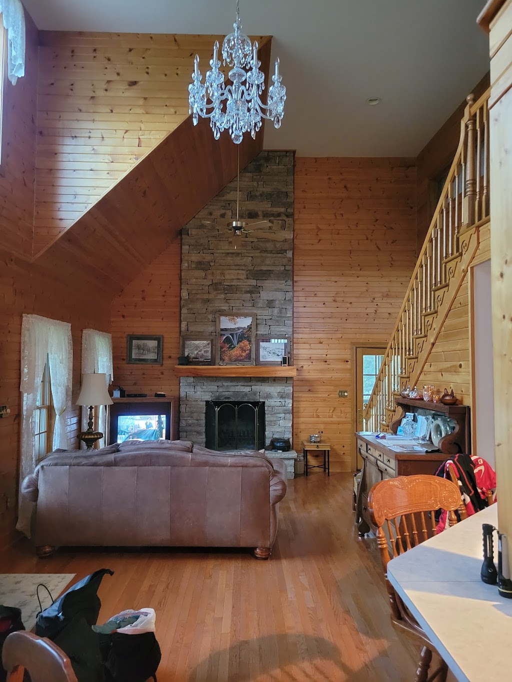 Creekview Farm Retreat Bed and Breakfast | 5177 Leipers Creek Rd, Santa Fe, TN 38482, USA | Phone: (931) 446-7993