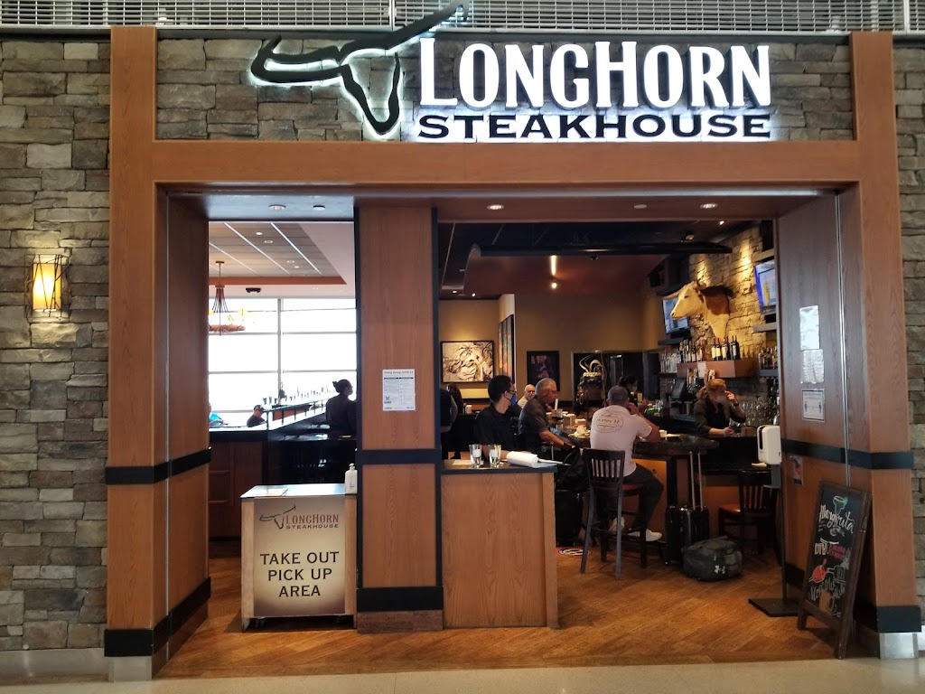 Longhorn Steakhouse | McNamara Terminal, near Gate A66, Detroit Metropolitan Wayne County Airport, Worldgateway Pl, Detroit, MI 48242, USA | Phone: (734) 921-1190