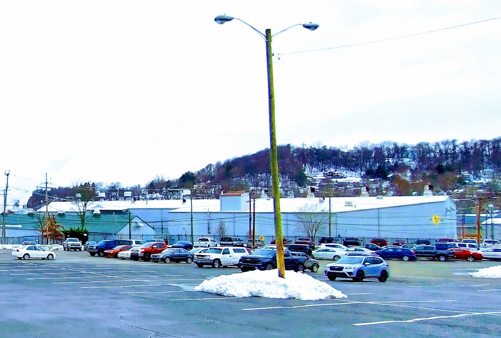 Elliott Co: Cox William | 901 N 4th St, Jeannette, PA 15644, USA | Phone: (724) 600-8720