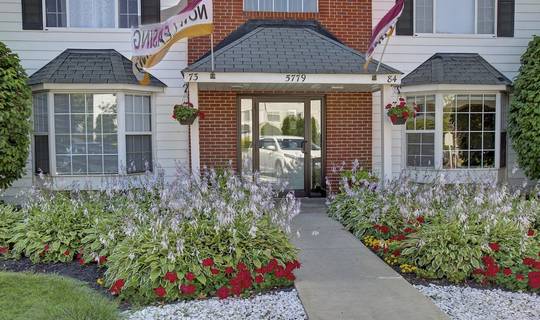 Windsor Place Apartments | 5779 S Winds Dr, Mentor-On-The-Lake, OH 44060 | Phone: (866) 779-8388