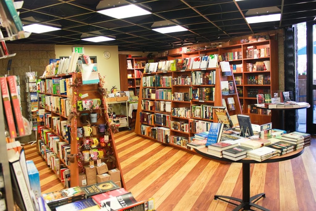 Corner Bookstore-Calvary Church | 1010 N Tustin Ave, Santa Ana, CA 92705, USA | Phone: (714) 550-2459