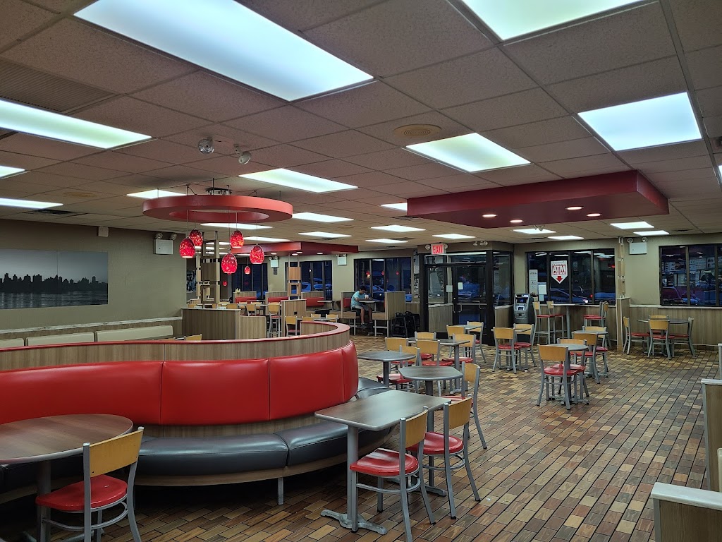 Burger King | 3310 Astoria Blvd, Queens, NY 11103, USA | Phone: (718) 626-5632