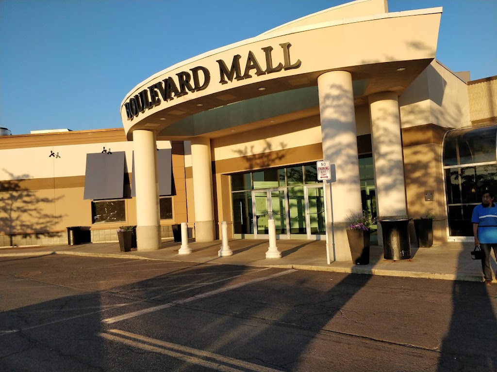 Boulevard Mall | 730 Alberta Dr, Amherst, NY 14226, USA | Phone: (716) 834-8600