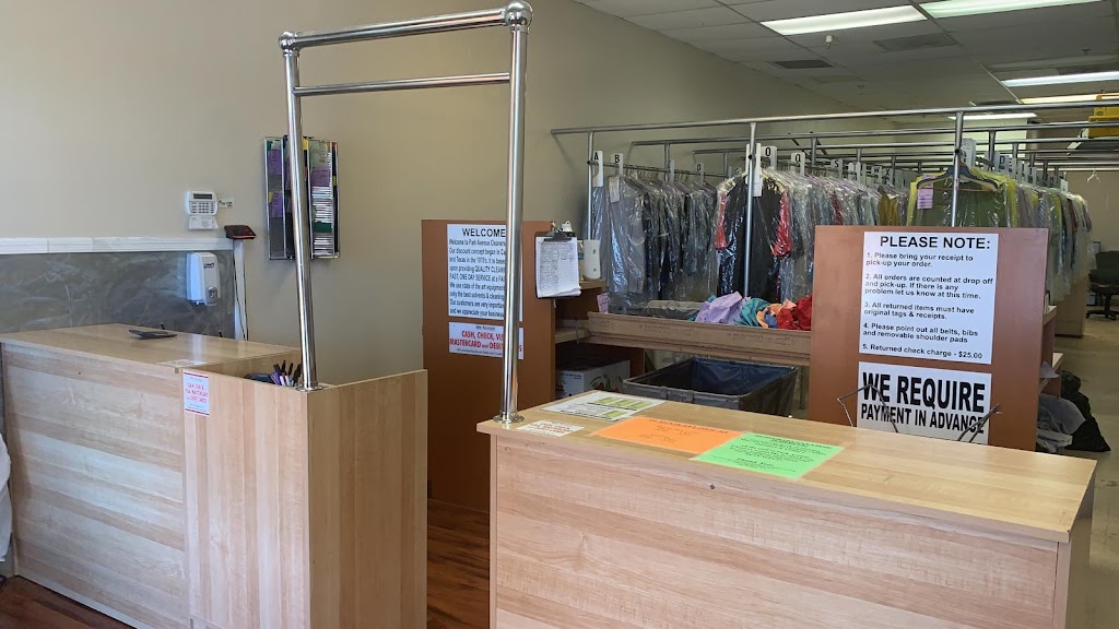 Park Avenue Cleaners #4 | 3102 E Fort Lowell Rd, Tucson, AZ 85716, USA | Phone: (520) 529-7304