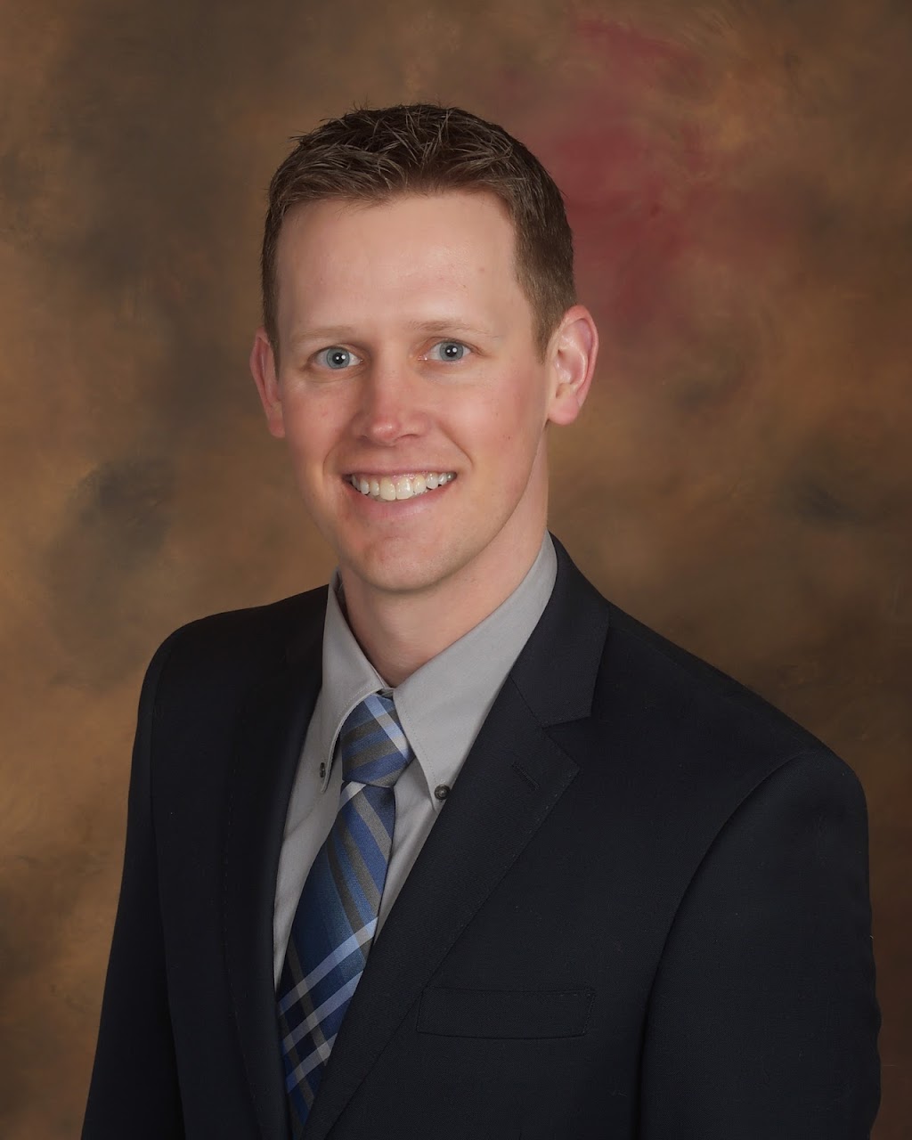 Elk River Family Dentistry: Brady Andvik, DDS | 303 Main St NW, Elk River, MN 55330, USA | Phone: (763) 441-9181