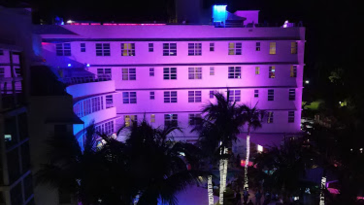 Edison Hotel | 960 Ocean Dr, Miami Beach, FL 33139, USA | Phone: (305) 908-1462