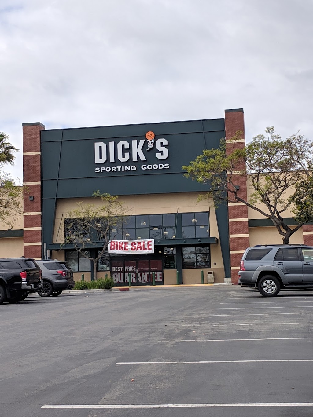 DICKS Sporting Goods | 2160 Vista Way, Oceanside, CA 92054, USA | Phone: (760) 400-0308