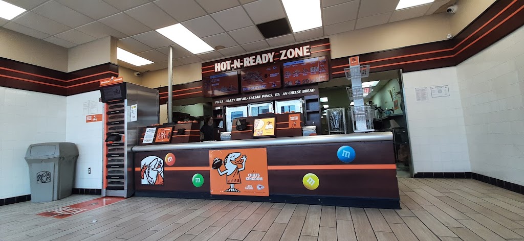 Little Caesars Pizza | 35 Harvester Square, St Peters, MO 63303, USA | Phone: (636) 939-5550