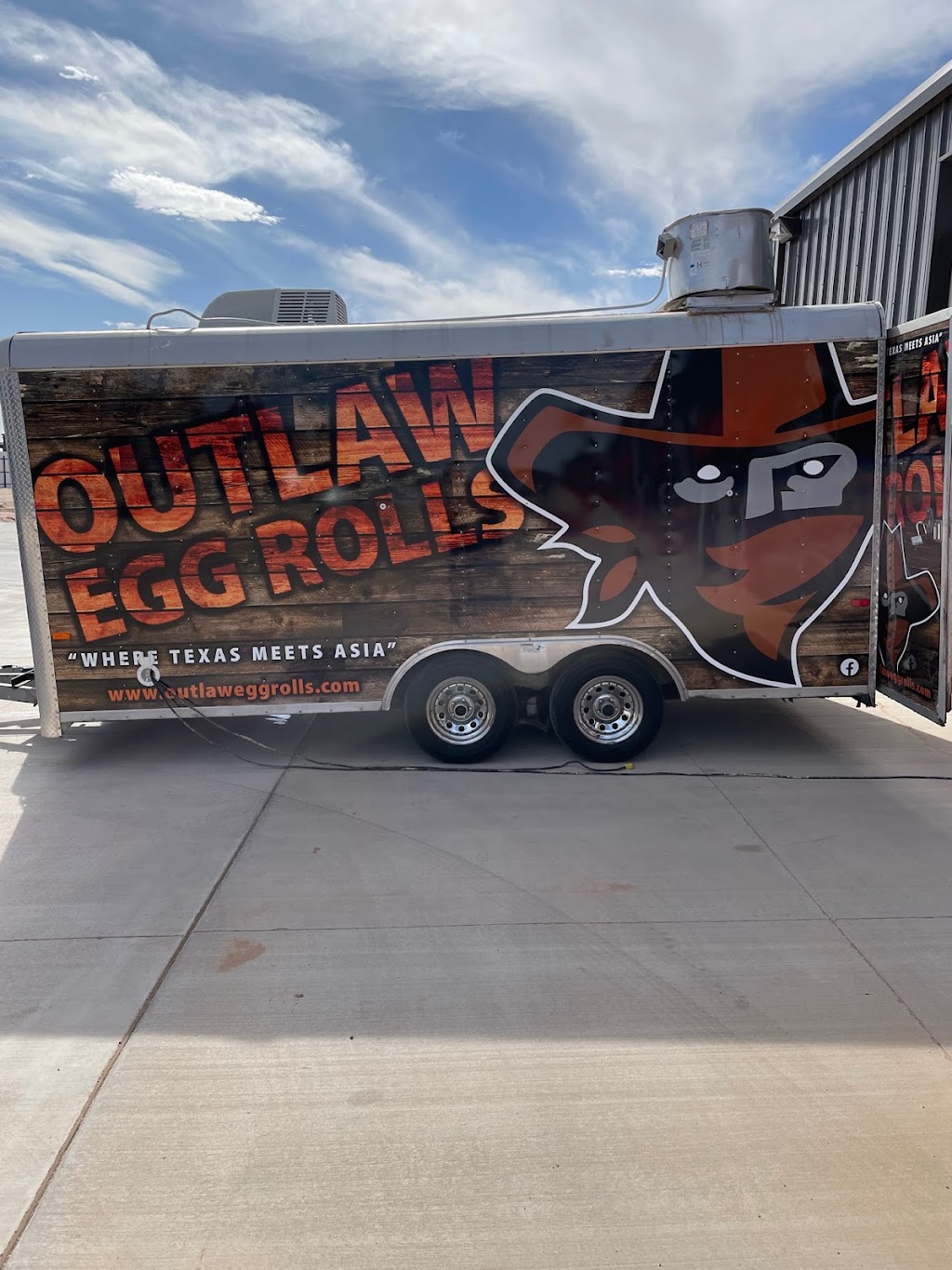 Outlaw Egg Rolls | 7702 F M 179, Wolfforth, TX 79382, USA | Phone: (210) 204-9587