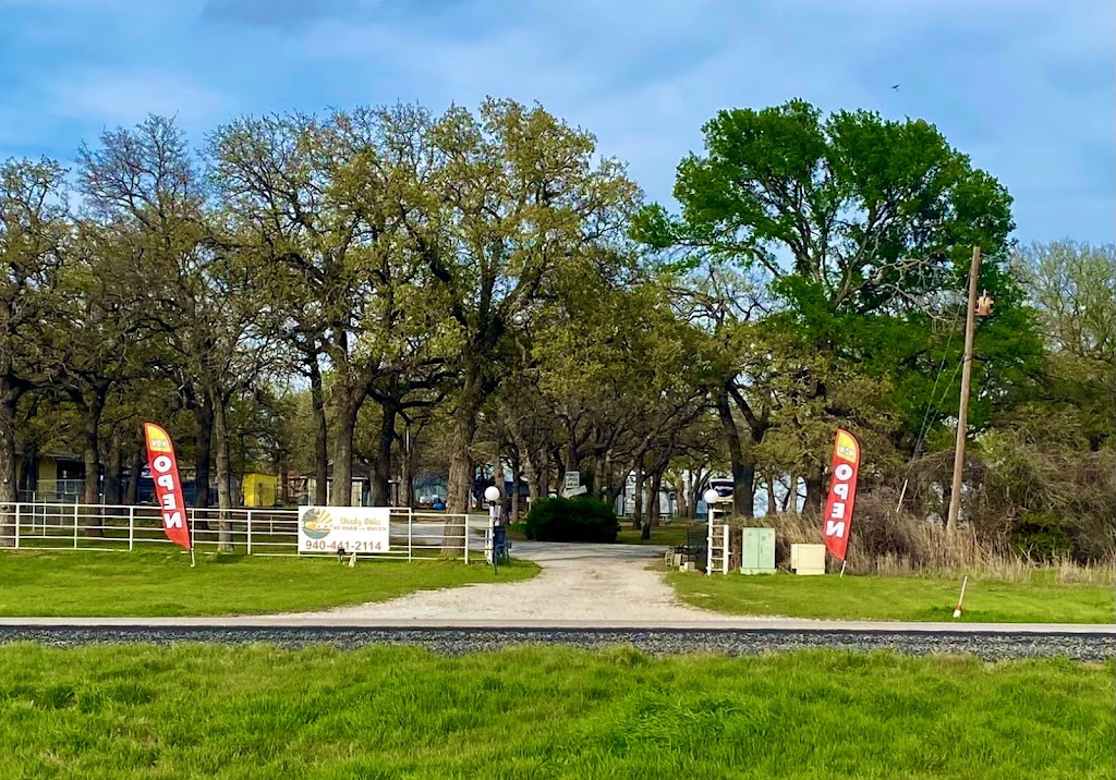 Shady Oaks RV Park | 114 private road 2387, Alvord, TX 76225, USA | Phone: (940) 441-2114