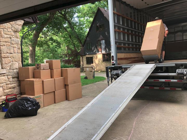 Hollandale Movers, L.L.C. | 403 State St, Hollandale, WI 53544, USA | Phone: (608) 967-2457