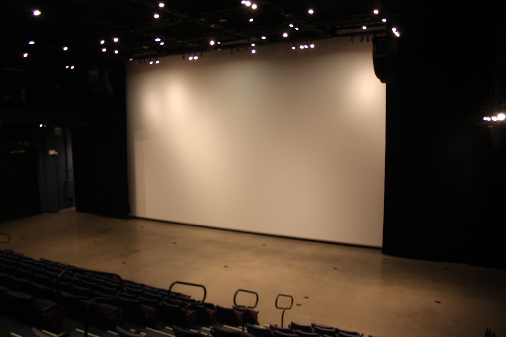 Showcase Theater | 2500 N Main St, Santa Ana, CA 92705, USA | Phone: (714) 542-2823