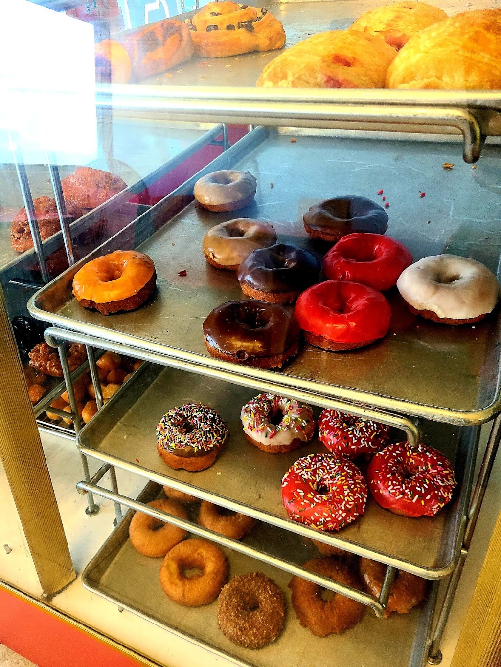 K Ds Donuts | 11875 Pigeon Pass Rd # D2, Moreno Valley, CA 92557, USA | Phone: (951) 485-9171