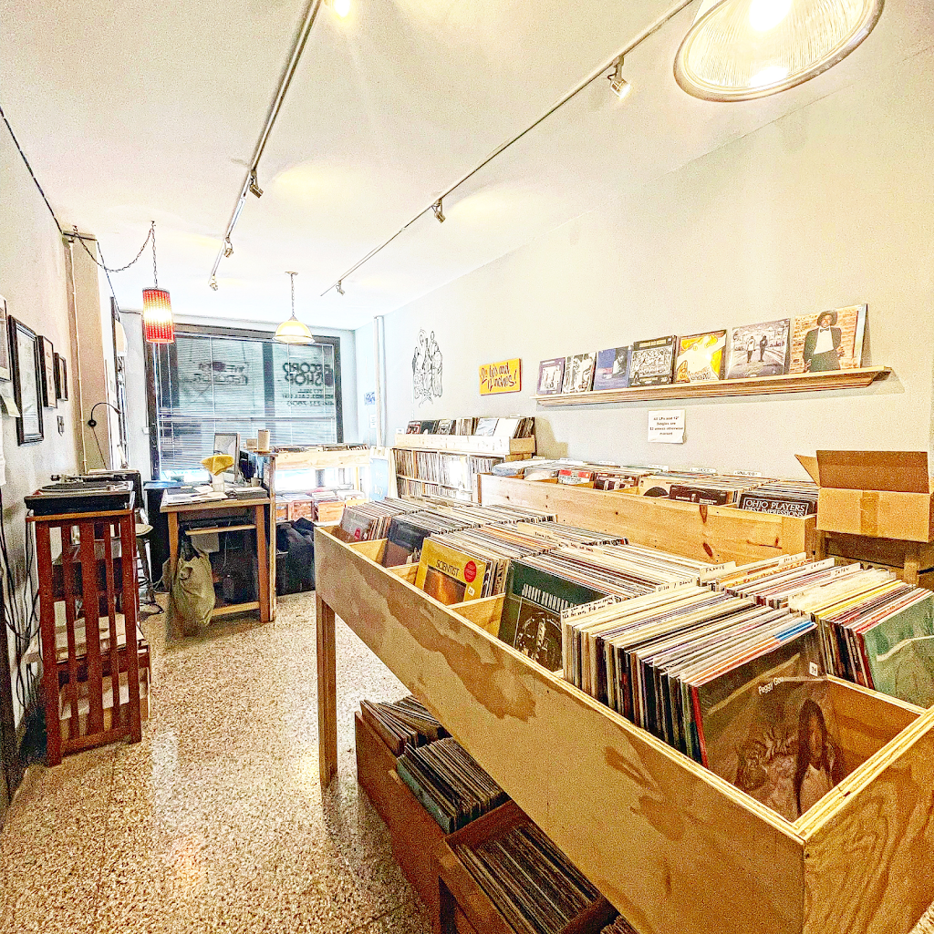 We Buy Records | 904 E Center St, Milwaukee, WI 53212, USA | Phone: (414) 232-7606