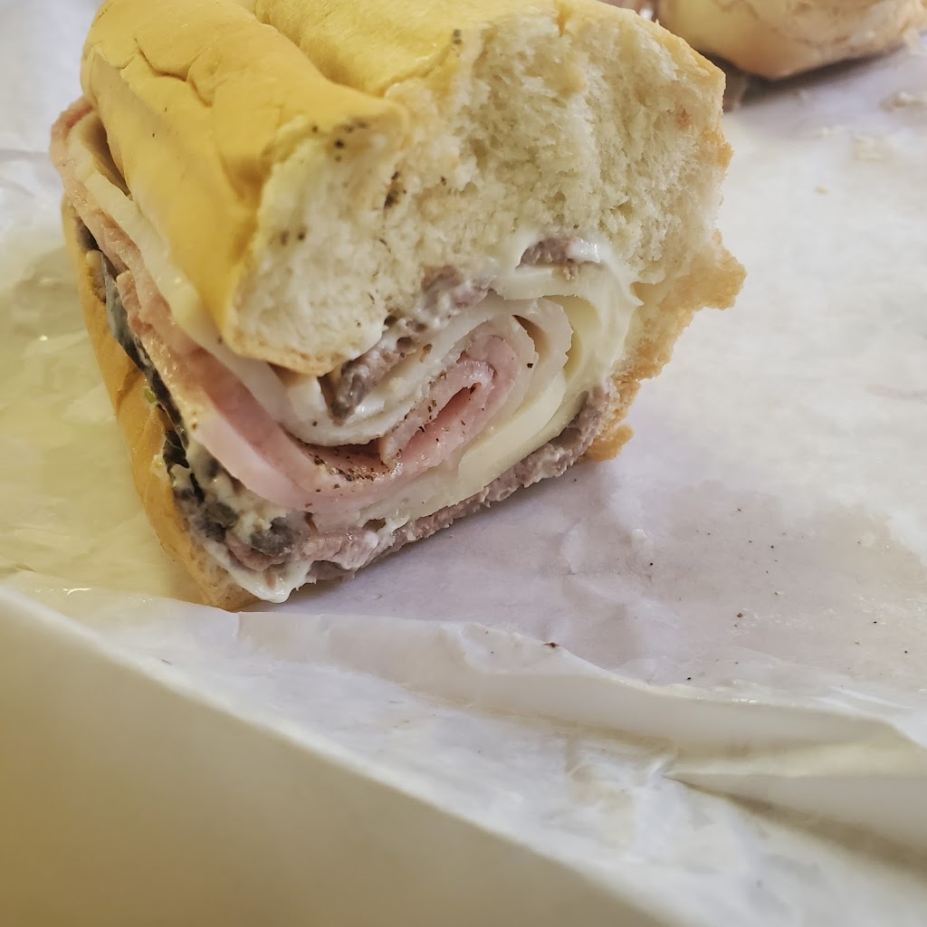 Carls Subs (Cash Only) | 2208 Rhode Island Ave NE, Washington, DC 20018, USA | Phone: (202) 529-6225