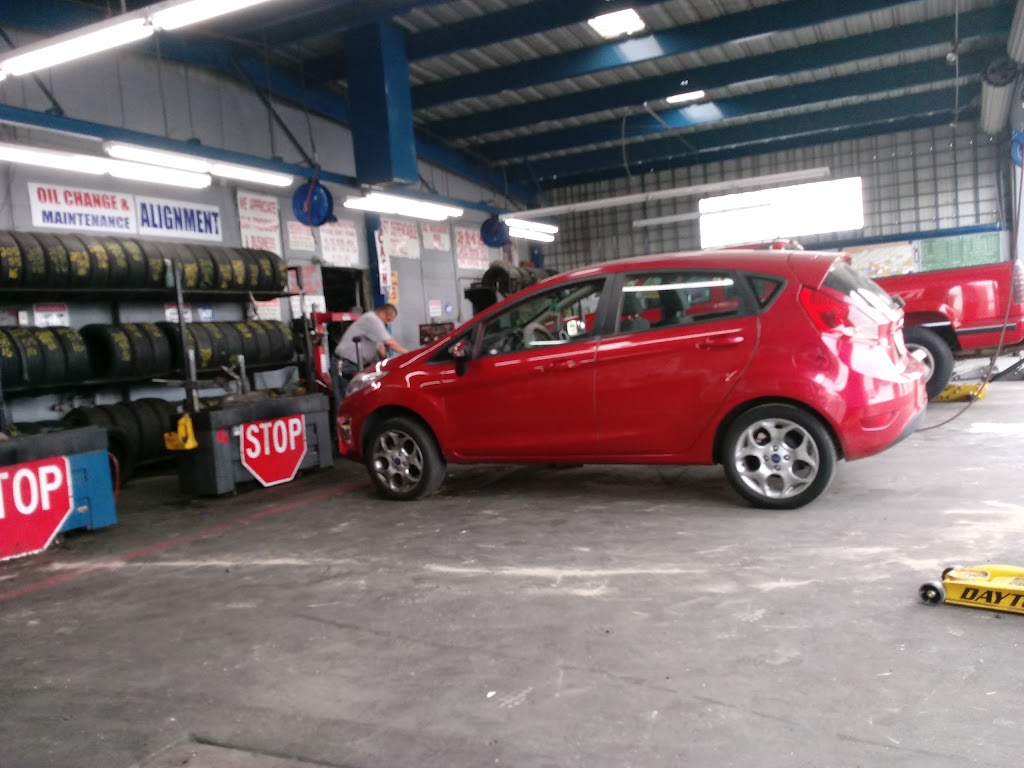 Cruz Tire Shop | 2551 S Elm Ave, Fresno, CA 93706, USA | Phone: (559) 494-0534