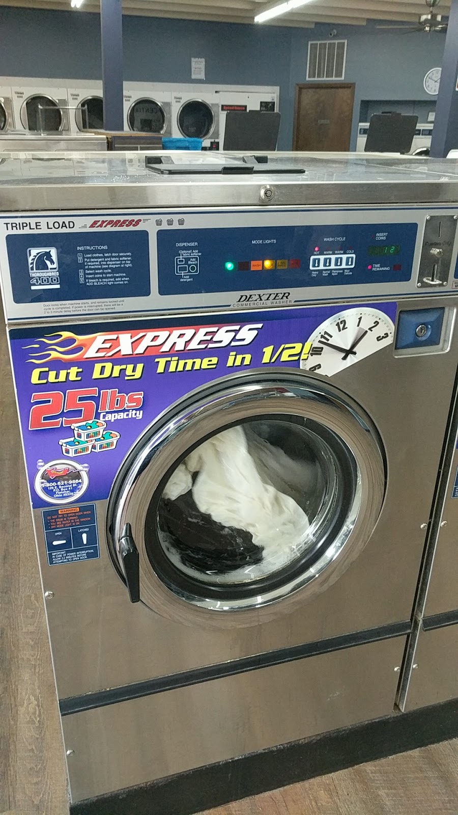Buzzis Laundromat & Laundry Service2 | 918 Munroe Falls Ave, Cuyahoga Falls, OH 44221, USA | Phone: (234) 678-0540