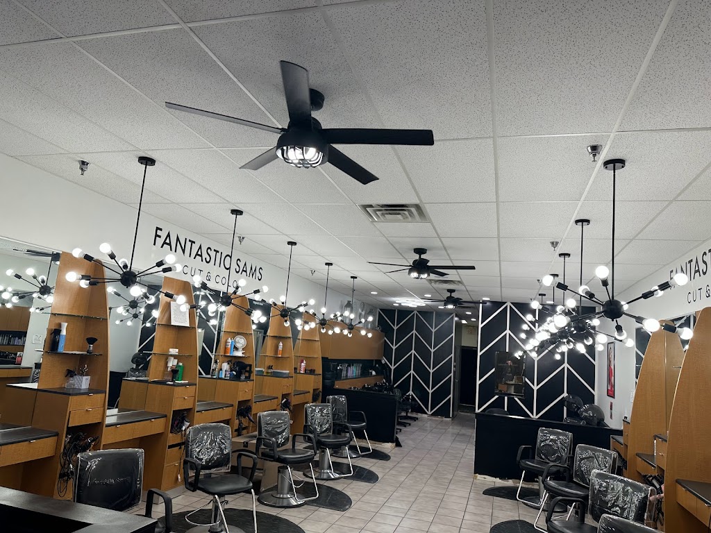 Fantastic Sams Cut & Color | 220 Buffalo Trail Dr #356, Sarver, PA 16055, USA | Phone: (724) 295-0101