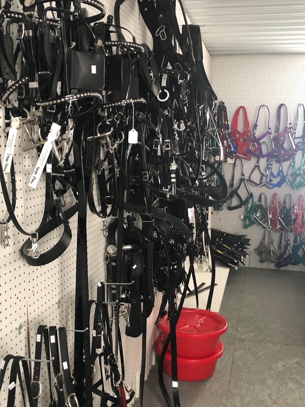 Tare Creek Harness & Variety | 12773 Clay St, Middlefield, OH 44062, USA | Phone: (440) 636-5052