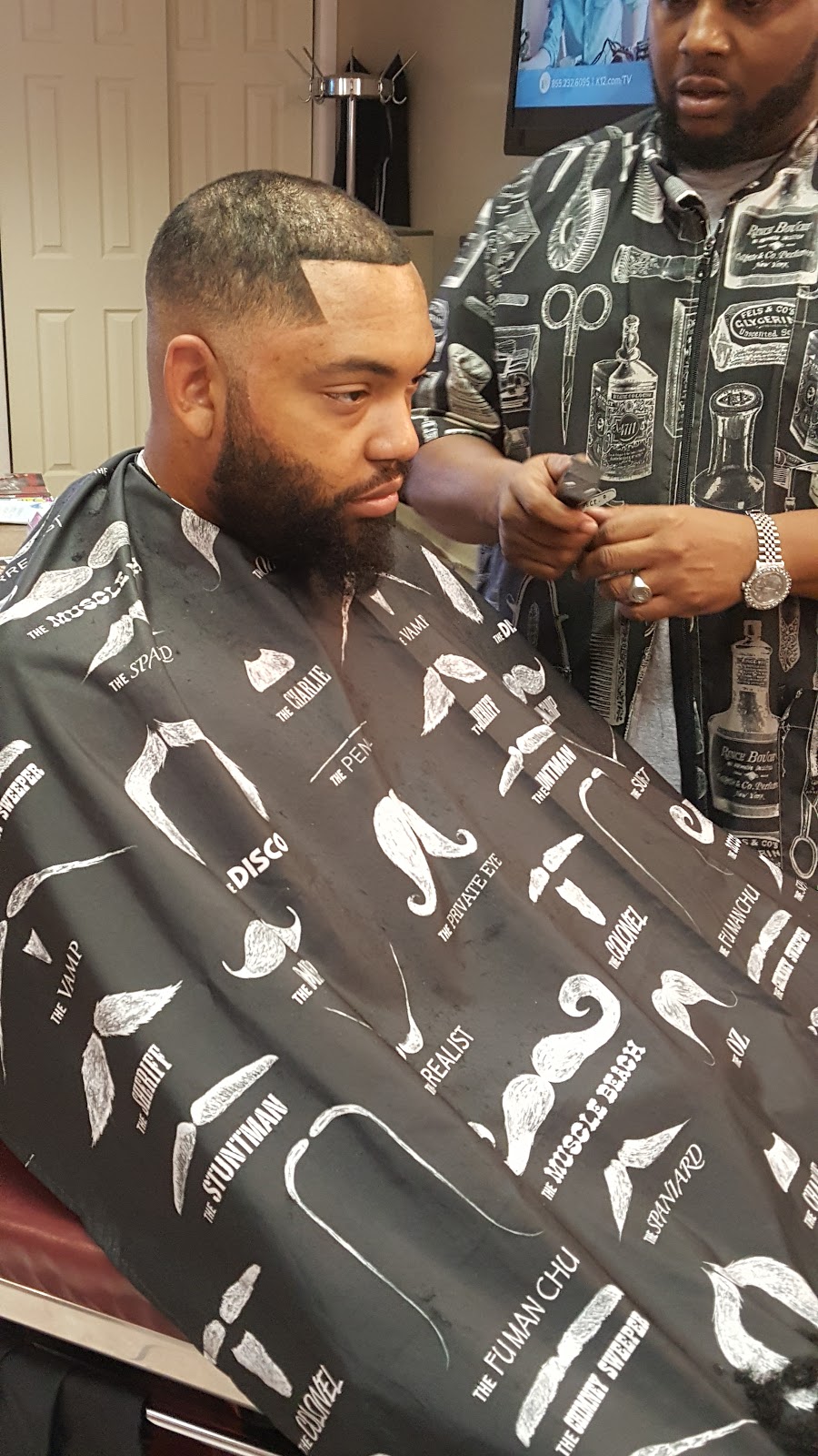 The Legendary Right Touch Barbershop | 3367 N Academy Blvd, Colorado Springs, CO 80917, USA | Phone: (719) 574-4414