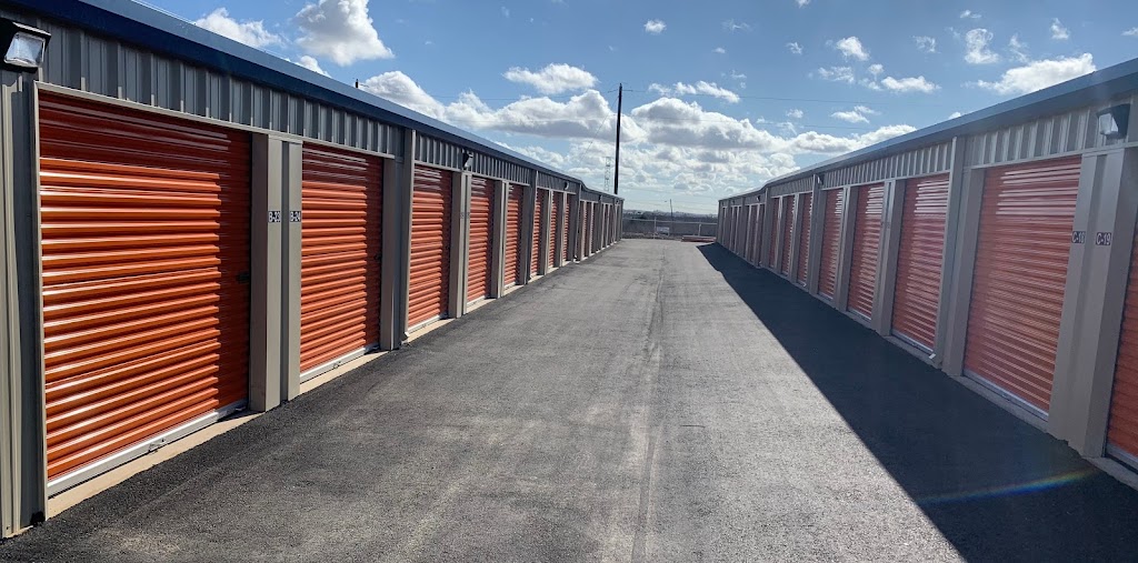 Highway 21 Storage | 13397 Camino Real, Kyle, TX 78640, USA | Phone: (512) 365-9144