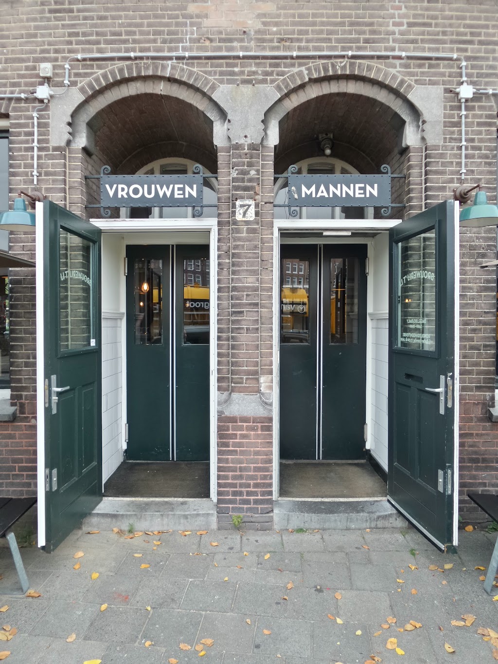 Brouwerij t IJ | Funenkade 7, 1018 AL Amsterdam, Netherlands | Phone: 020 261 9801